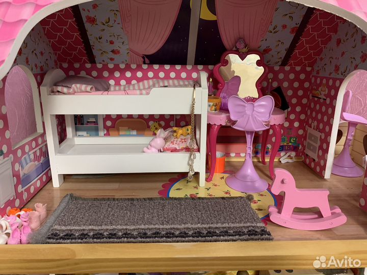 Домик кукольный