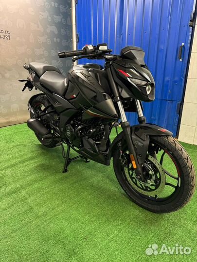 Мотоцикл bajaj Pulsar N250