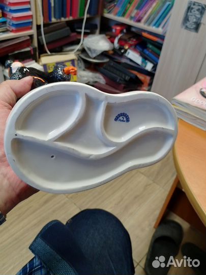 Фарфоровая статуэтка Дама с собачкой Италия