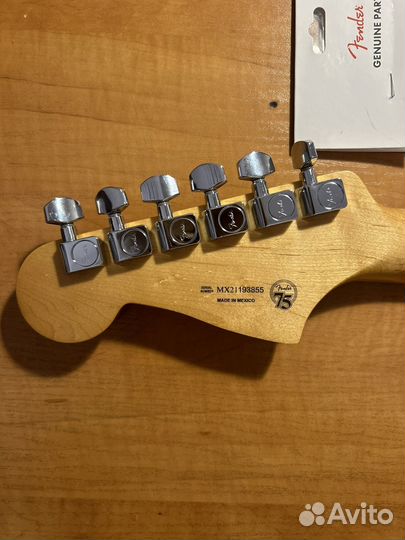 Fender Jazzmaster, бридж USA, серия Player