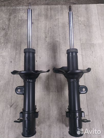 Стойки Kyb 339747 Hyundai Tucson, JM, LM