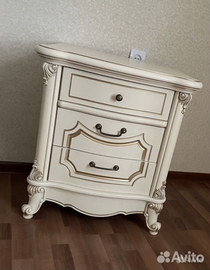 Спальный гарнитур