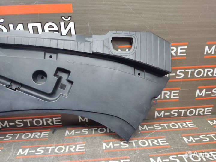 Ящик для инструментов Bmw 7-Series E65 N62B36A