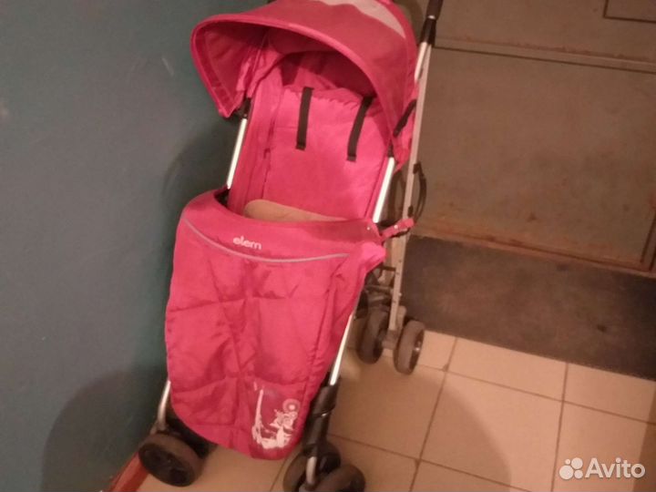 Прогулочная коляска