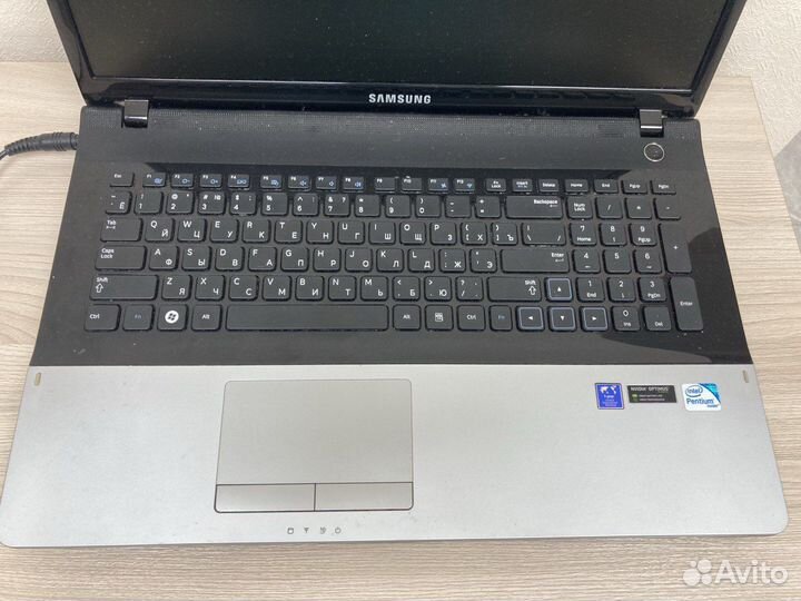 Ноутбук Samsung 300E 17,3