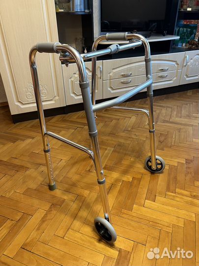 Ходунки на колесах (двухколесные роллейторы)