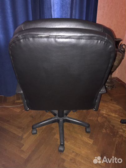 Компьютерное кресло руководителя бу