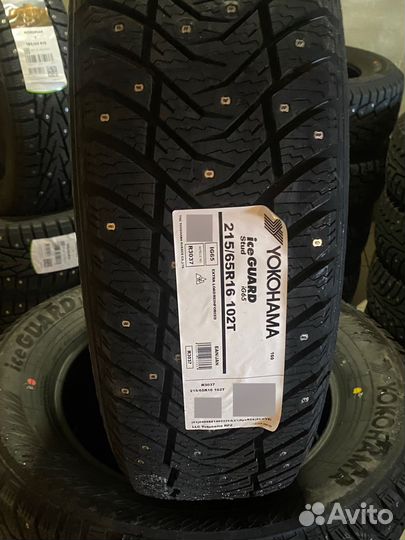 Yokohama IceGuard Stud IG65 215/65 R16 102T