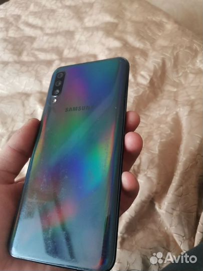 Samsung Galaxy A50, 4/64 ГБ