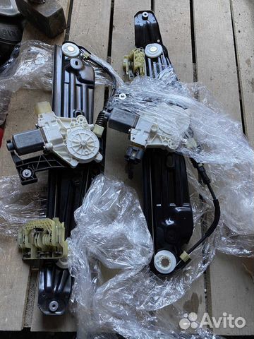 BMW F01 F02 Стеклоподъемник левый правый