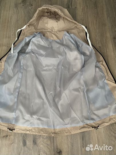 Куртка ветровка женская