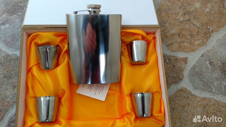 Подарочный набор фляжка и стопки, нержавейка