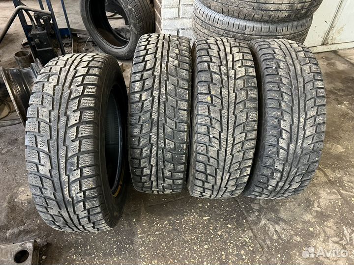 Marangoni 4 Ice E+ 215/65 R16