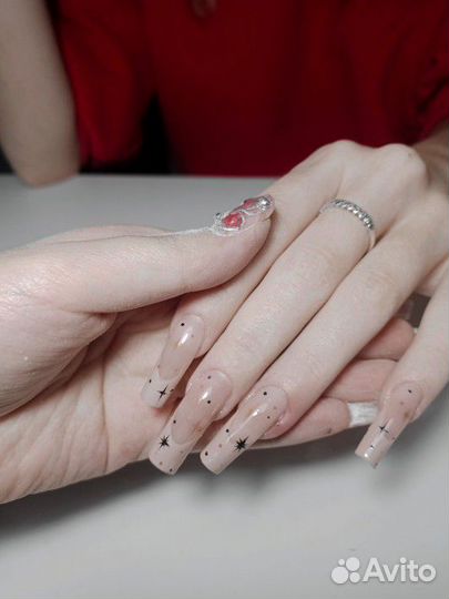 Маникюр на дому