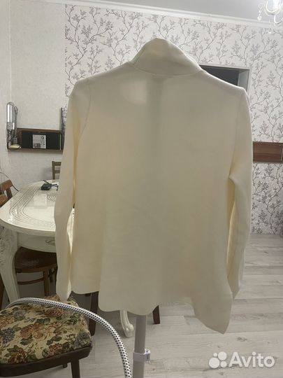 Свитер женский