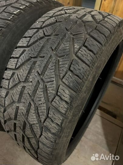 Taurus Winter 235/40 R18