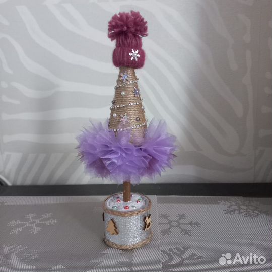 Новогодние декоративные ёлки