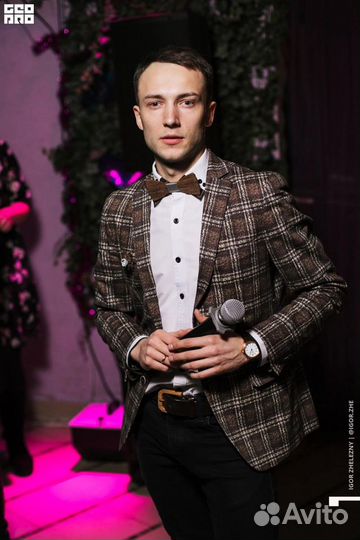 Ведущий на свадьбу