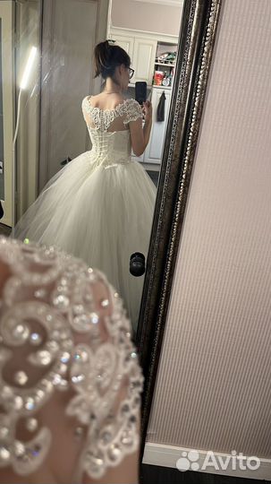 Свадебное платье