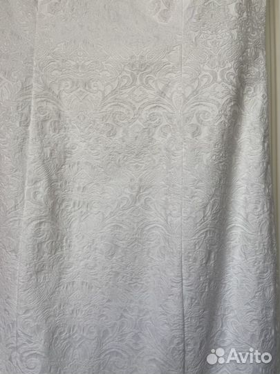 Платье-футляр