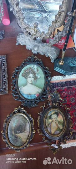 Шелкография в бронзовых рамочках