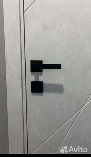 Установка межкомнатных дверей