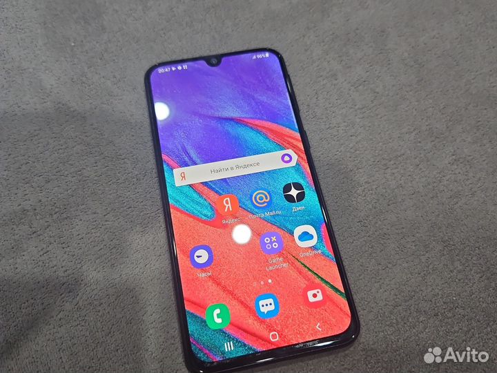 Samsung Galaxy A40, 4/64 ГБ