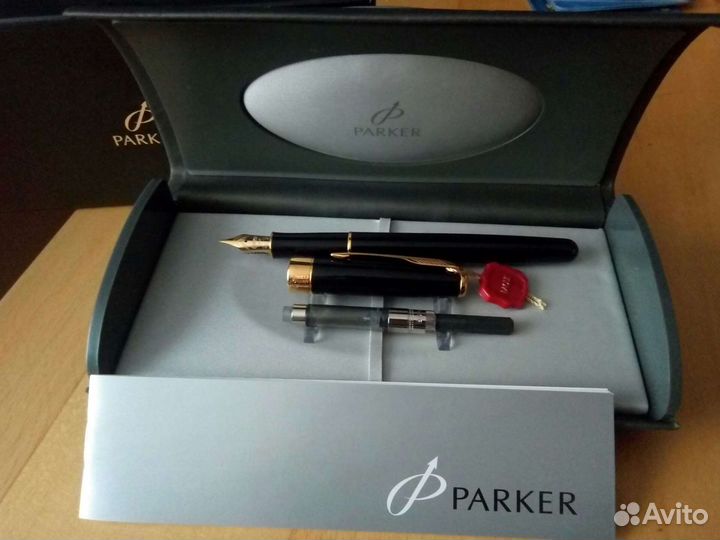 Parker 18ct (750) Sonnet Premier Solid Black Laque