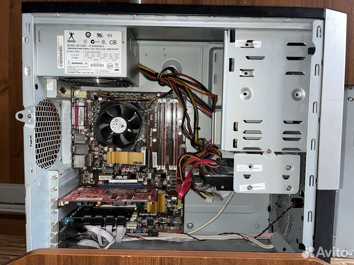 Intel/4ядра/4Gb/SSD64/HDD500/Radeon256mb
