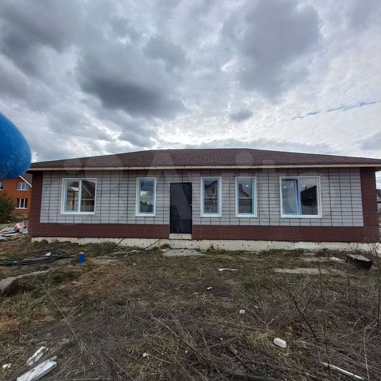 Коттедж 106 м² на участке 8 сот.