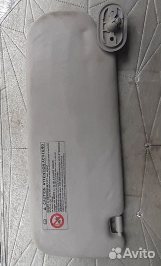 Козырёк Toyota Corolla правый