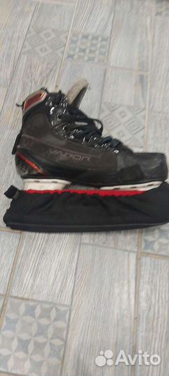 Хоккейные коньки вратаря bauer
