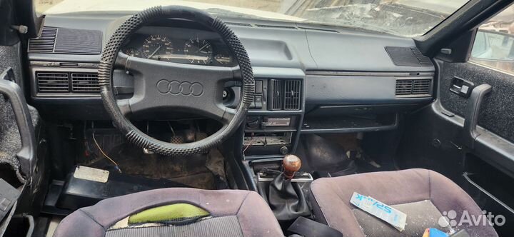 В разборе Audi 100 C3