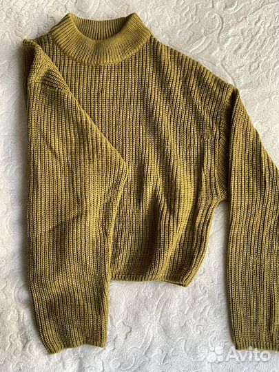 Свитер женский