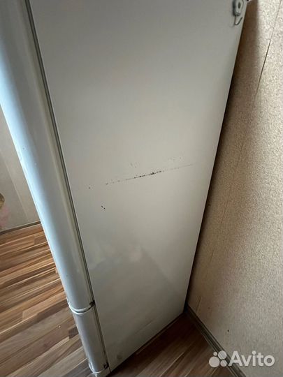 Холодильник бу indesit