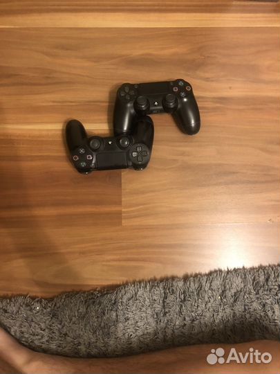 Sony ps4 pro 1tb +PS VR + 2 джостика + подставка