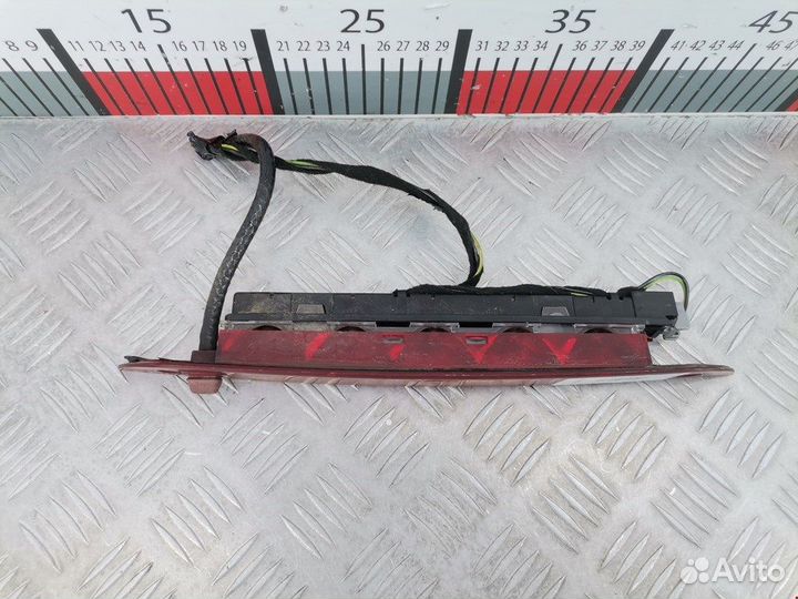 Фонарь дополнительный тормозной (стоп-сигнал) Ford