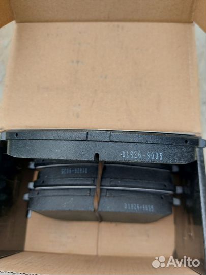 Тормозные колодки передние