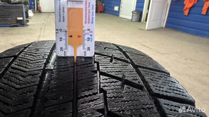 Bridgestone Blizzak VRX 235/50 R18 97S