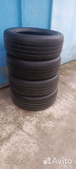 Goodyear EfficientGrip Performance 2 215/55 R17 94W