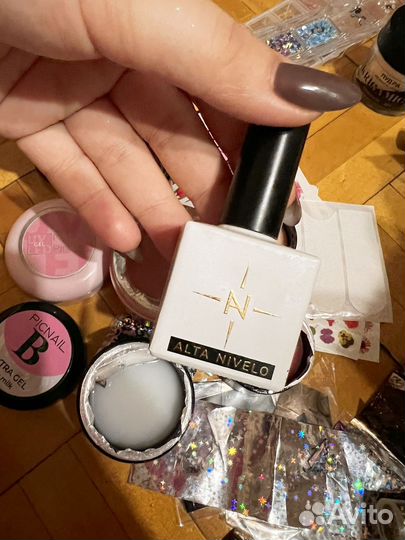 Материалы для маникюра