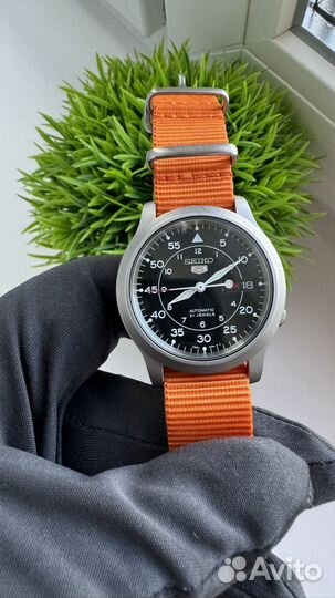 Часы seiko 5 sports