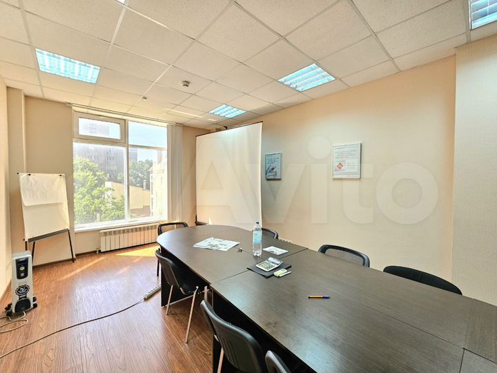 Офис, 178 м² кабинетная система