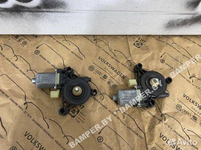 Моторчик стеклоподъемника передний правый Audi Q8