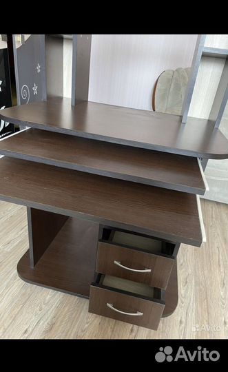 Компьютерный стол