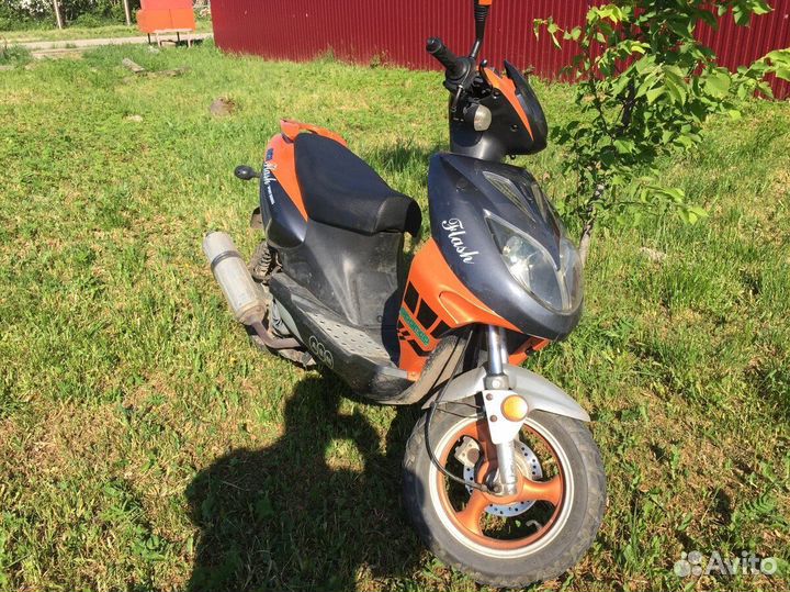 Скутер Flash 150 cc
