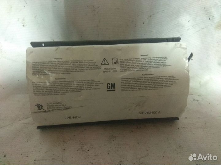 Подушка безопасности пассажирская Opel Zafira B