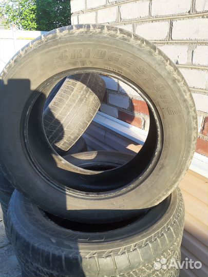Bridgestone B60 275/60 R20 115H