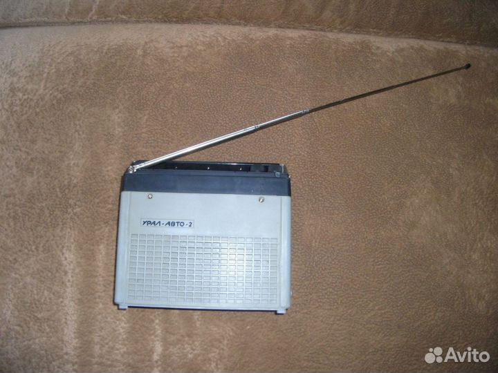 Радиоприёмник автомобильный 