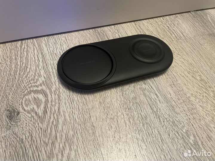 Беспроводная зарядная станция Samsung EP-P5200